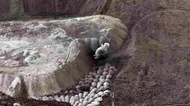 Vali Çiftçi, OSB'deki Top Mermisi İmhasını İnceledi