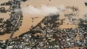 Vietnam'da Sel Felaketi: 13 Ölü