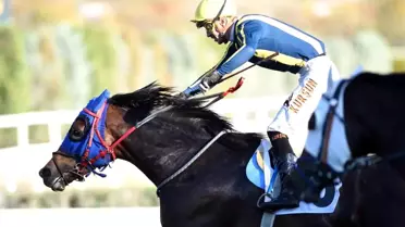 Cumhuriyet Koşuları'nda Ödüller Dağıtıldı