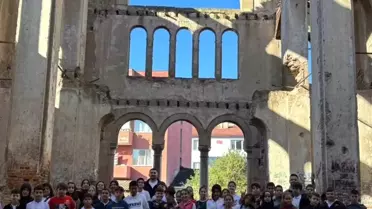 Bayırköy'de İlkokul Öğrencileri Tarihi Mekanları Gezdi