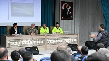 Hakkari'de Trafik Güvenliği Toplantısı