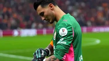 Galatasaray Savunmasıyla Dikkat Çekiyor