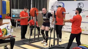 Mersin'de Görme Engelliler Halter Şampiyonası Devam Ediyor