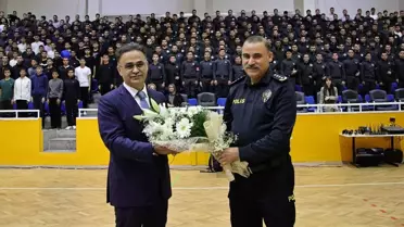 İzmir'de Yeşilay'dan polis okulunda 'bağımlılıkla mücadele' konferansı