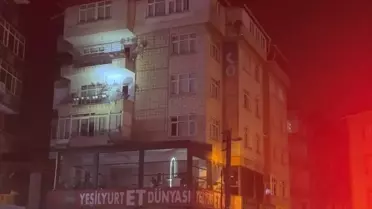 Kocaeli'de çöken apartmanın yakınındaki 3 bina daha tedbiren boşaltıldı