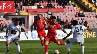 Balıkesirspor, Nazillispor'u 3-0 Yendi