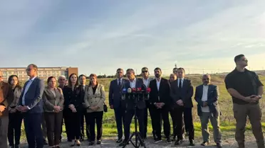 Özgür Özel, İmamoğlu'nu Ziyaret Etti