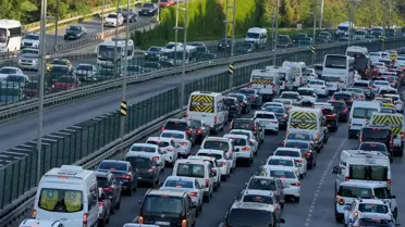 Süre sona erdi! 1 milyon 800 bin kişinin ehliyeti geçerliliğini yitirdi