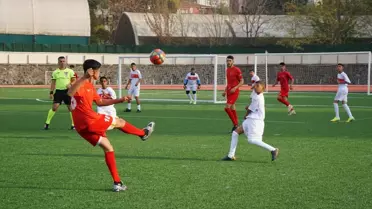 Roman Çocuklar Dostluk Maçı Yaptı