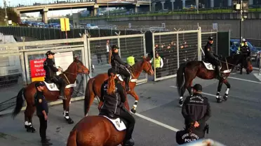 Trabzonspor Taraftarları Galatasaray Maçında