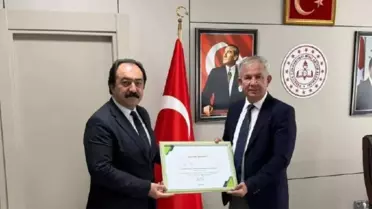 Meslek Lisesi Öğrencileri 1300 Öğrenciye Yemek Hazırlıyor