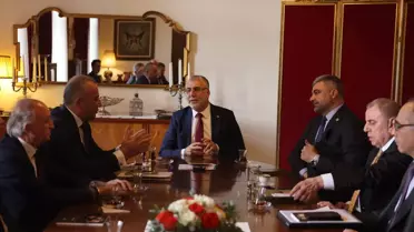 Bakan Işıkhan, İsveç'te Süryani Cemaatiyle Buluştu