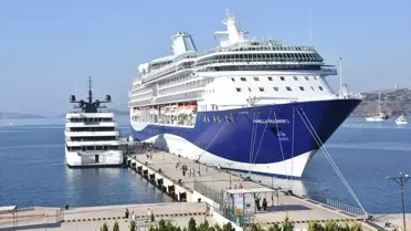 Bodrum'a İki Kruvaziyer Gemisi Geldi