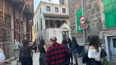 İEÜ Öğrencilerinden Yapay Zeka ile İzmir Tablosu