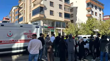 Otomobilin çarptığı 2 öğrenci yaralandı