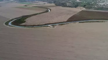 Kuraklık Nedeniyle Tarihi Köprü Yeniden Ortaya Çıktı