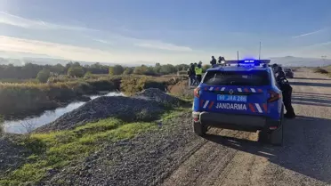 Gölete Düşen Otomobilin Sürücüsü Yaralandı