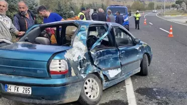 Uşak'ta Kaza: Otomobil Sürücüsü Ağır Yaralandı