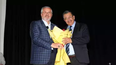 Hayati İnanç, Bafra'da Aile Konulu Konferans Verdi