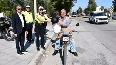 Dörtyol'da Ücretsiz Kask Dağıtımı