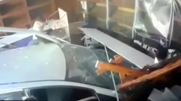 Edirne'de Otomobil Ekmek Fırınına Daldı