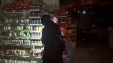 Erzincan'da Elektrik Kesintisi Alışverişi Zorlaştırdı