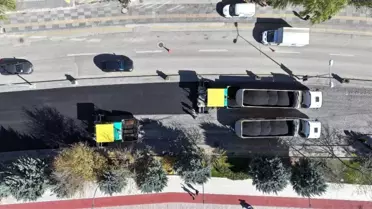 Gölbaşı Belediyesi'nden sıcak asfalt serimi çalışmaları