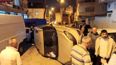 Bursa'da Kaza: Hafif Ticari Araç Park Halindeki Araca Çarptı