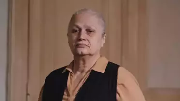 Nihal Menzil mütevazı apartman dairesinde huzurlu bir yaşam sürüyor