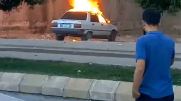 Şanlıurfa'da Park Halindeki Araç Yandı