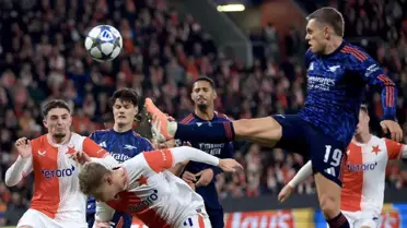 Arsenal, Slavia Prag'ı 3-0 Yendi