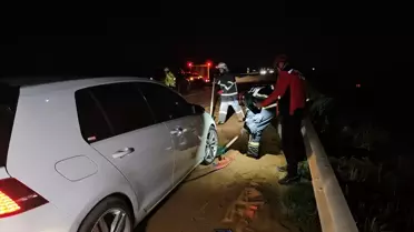 Çorum'da Tır Devrildi, Sürücü Yaralandı