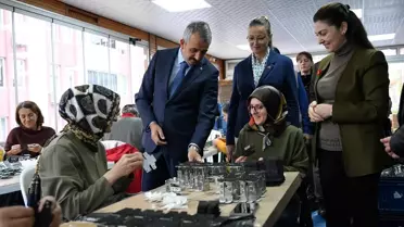 Vali Sezer, Kadın Üretim Atölyesini Ziyaret Etti