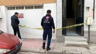 Yaşlı kadın evinde ölü bulundu! Özel gereksinimli oğlu emniyete götürüldü