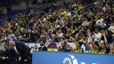 Fenerbahçe Opet, Valencia'yı 71-49 yendi