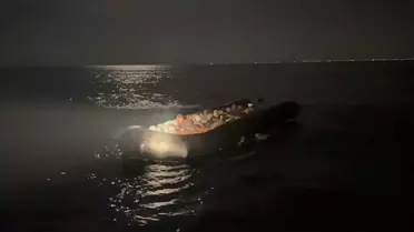 İzmir açıklarında 90 düzensiz göçmen yakalandı