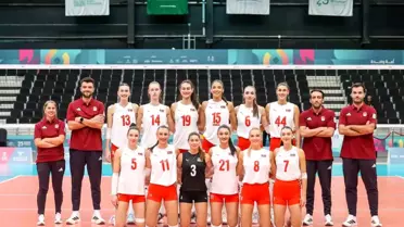 Kadın Voleybol Takımı'ndan Açılış Galibiyeti