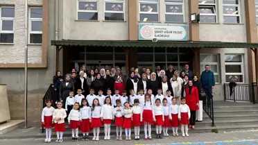 Kastamonu'da 'Okuluma Alıştım, Bayrağımla Tanıştım' sergisi açıldı