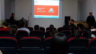 Öğrenciler Kızılay Haftası'nı Kutladı