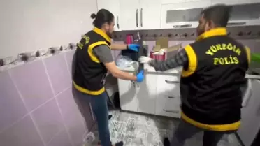 Adana'da Mutfak Dolabında Silah Ele Geçirildi