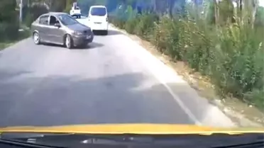 Antalya'da Trafik Kazası: 2 Yaralı