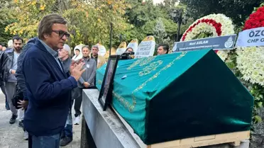 Ahmet Gülhan Son Yolculuğuna Uğurlandı