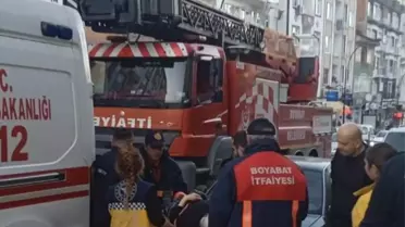 Yaşlı Kadın Balkondan Kurtarıldı