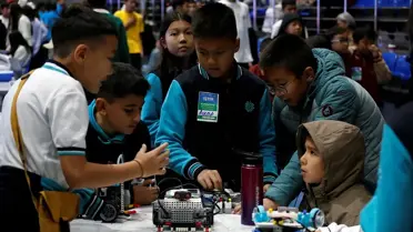 TİKA, Kırgızistan'da STEM Robot Olimpiyatı'na Destek Verdi