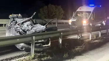 Kütahya'da Trafik Kazası: 1 Ölü, 1 Yaralı