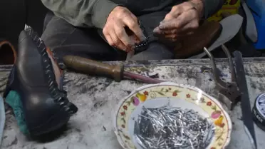 72 Yaşındaki Usta: 60 Yıl Süren Ayakkabı Sanatı