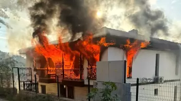 Uyuşturucu Şüphelisi Evi Yaktı
