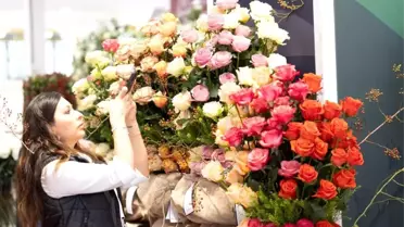 Hollanda'da Uluslararası Çiçekçilik Fuarı Başladı