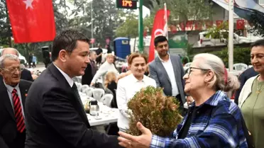 Osmangazi Belediye Başkanı Erkan Aydın, Hocahasan Mahallesi'nde Kahvaltıda Vatandaşlarla Bir Araya Geldi