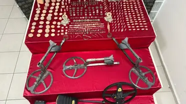 İzmir'de Tarihi Eser Kaçakçılığı Operasyonu